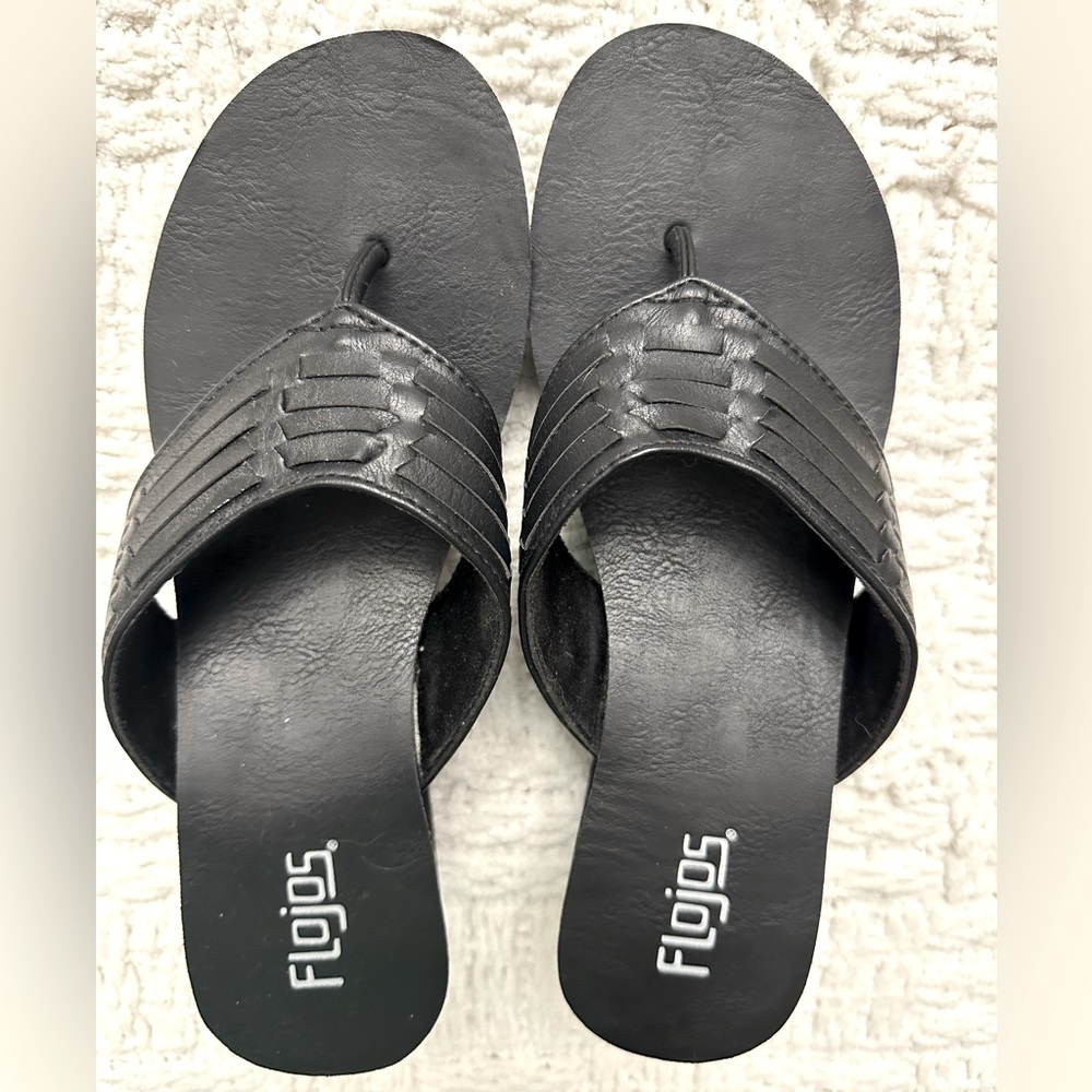 FLOJOS  black leather wedge sandal/flipflop size 9